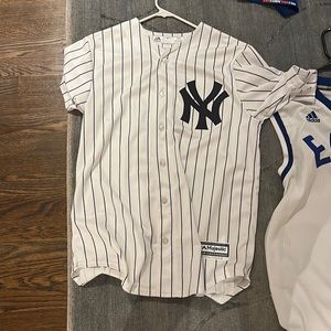 Yankees Jersey Size Medium
